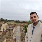 ¡Hola! Soy Sergio, investigador y docente universitario especializado en Genética y Bioquímica.